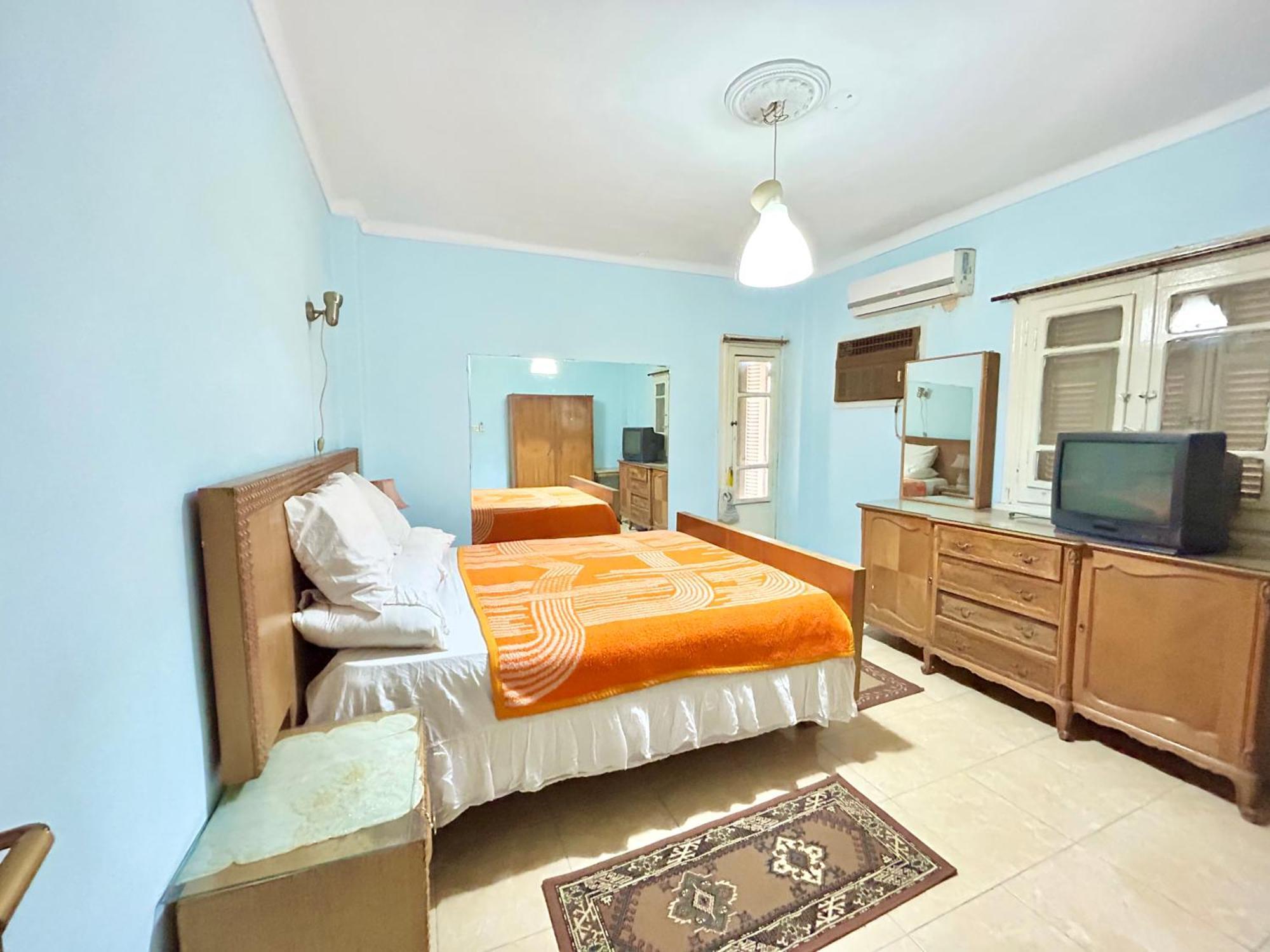 Cozy Entire In Centre Of Maadi Cairo